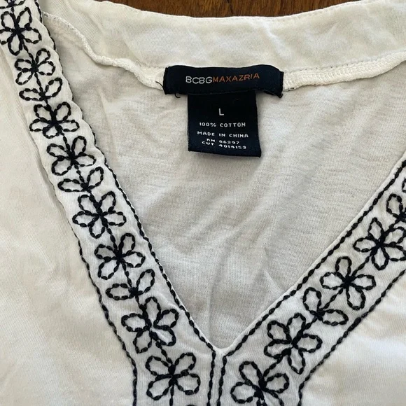 15 items BCBGMaxAzria Cream Blouse  Sz large Ptp 15 “bundle for kellyellie2023 - Picture 3 of 6